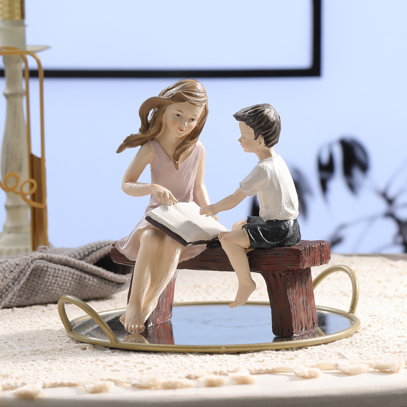 Estatuetas de resina feitas à  - Kids Education Desk avaliação e preço