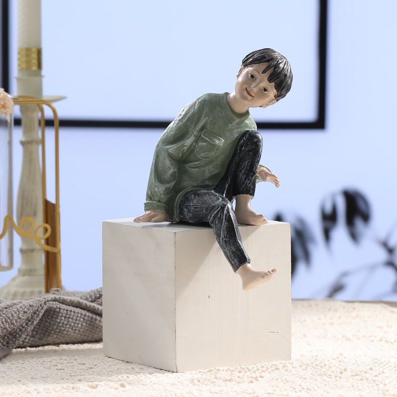 Estatuetas de resina feitas à  - Kids Education Desk avaliação e preço